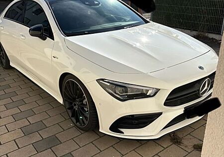 Mercedes-Benz CLA 35 AMG Mercedes-AMG CLA 35 4MATIC DCT Me...