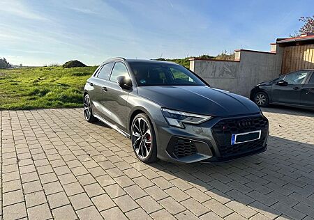 Audi S3 TFSI S tronic quattro Sportback -