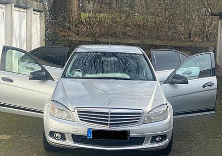 Mercedes-Benz C 200 KOMPRESSOR AVANTGARDE AVANTGARDE