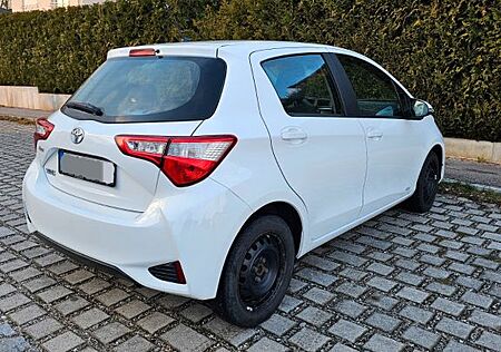 Toyota Yaris 1,0-l-VVT-i -