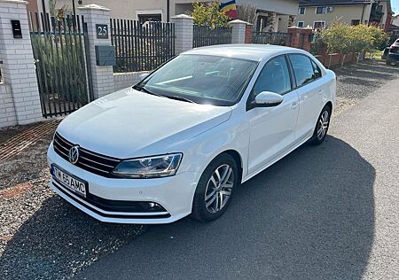 VW Jetta Volkswagen 2.0 TDI 81kW BlueMotion Technology -