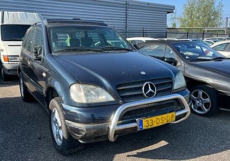 Mercedes-Benz ML 320 M-Klasse