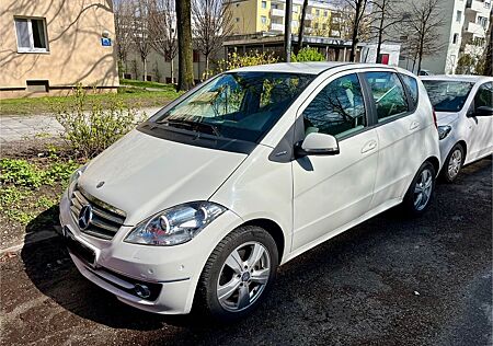 Mercedes-Benz A 200 CDI ELEGANCE ELEGANCE