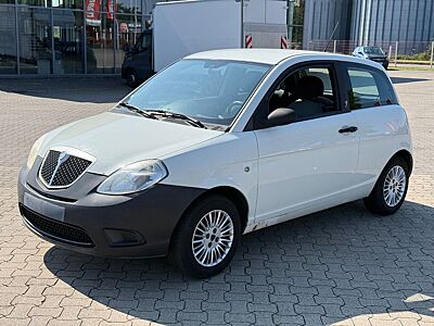 Lancia YPSILON, 1. HAND