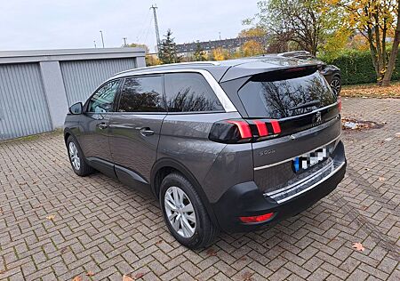 Peugeot 5008 BlueHDi 130 Allure 7 Sitzer