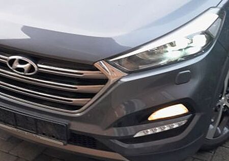 Hyundai Tucson 2.0 CRDi 135kW Premium 4WD Automatik ...