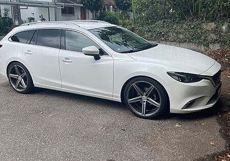 Mazda 6 2.2 SKYACTIV-D 175 Sports-L. AT Sports-Line