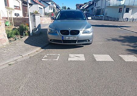 BMW 523i A touring -
