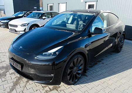 Tesla Model Y Performance AWD, FSD , AHK SOH 91,7%