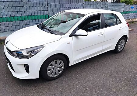 Kia Rio 1.2 Edition 7 Scheckheft gepflegt