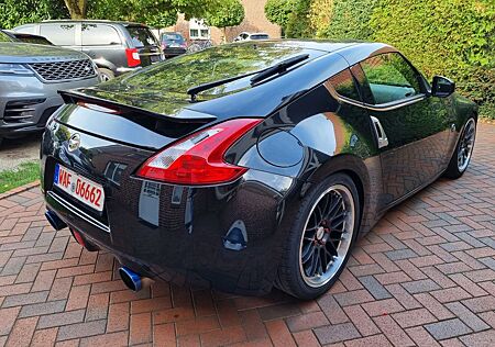 Nissan 370Z 370 Z Pack Aut.+Leder+Navi+Keyless+BOSE+19"