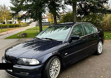 BMW 328i -