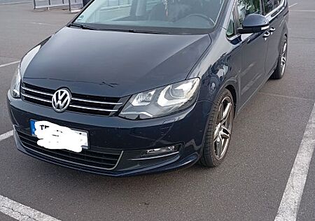 VW Sharan Volkswagen 2.0,DSG,TIEF,BReit 19 Zoll,Motor Top,Voll