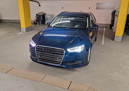 Audi A3 2.0 TDI S tronic Ambition Sportback Ambition