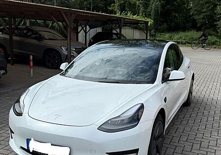 Tesla Model 3 Standard-Reichweite Plus - Hinterrad...