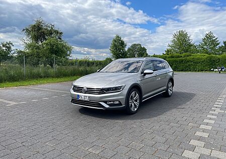 VW Passat Alltrack Volkswagen 2.0 TDI 4 Motion Dynaudio Pano