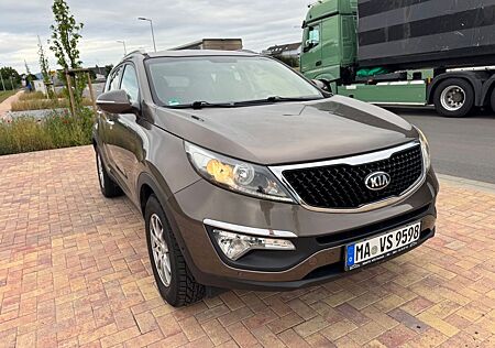 Kia Sportage 1.6 GDI 1-Hand Dream Team Edition