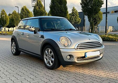 Mini ONE / Scheckheft/TÜV/PANO/TEMP/SHZ/KLIMA