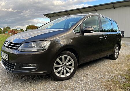 VW Sharan Volkswagen 2.0 TDI SCR 135kW DSG Highline Highline