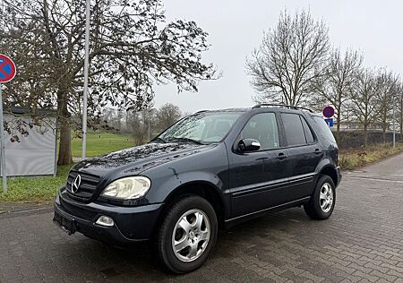 Mercedes-Benz ML 320 AUTOMAT*LEDER*AHK*NAVI*PDC*TEMP*KLIMA*SHZ