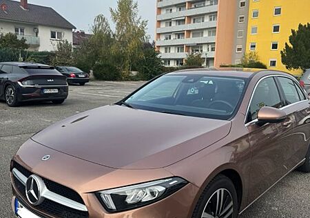 Mercedes-Benz A 180 - Rosegold