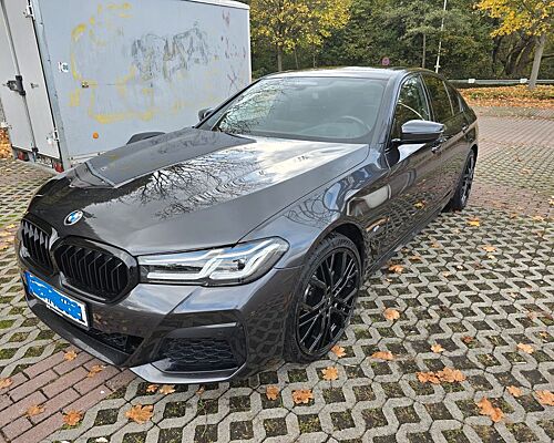 BMW 520i  StandHZ, AHK, Sitzklima,Voll-Leder, Alu Fe