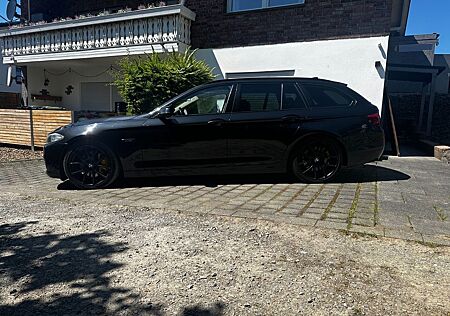 BMW 535d Touring A Luxury Line Luxury Line