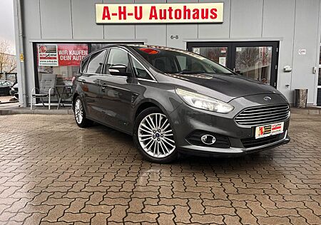 Ford S-Max Titanium
