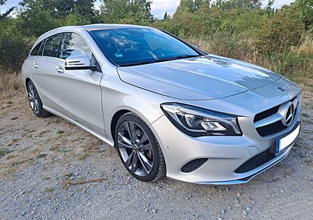 Mercedes-Benz CLA 220 Shooting Brake CLA 220 d Urban