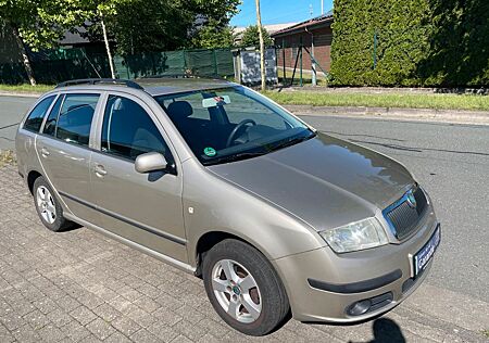 Skoda Fabia Combi 1.4 TÜV NEU