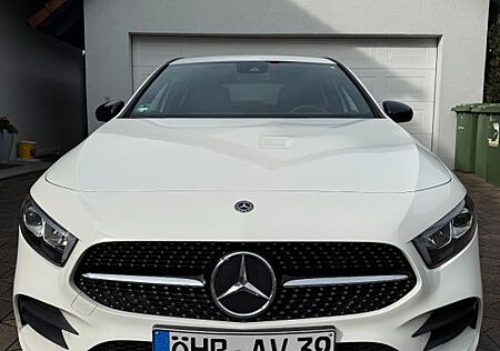 Mercedes-Benz A 200 -7G-DCT AMG Line