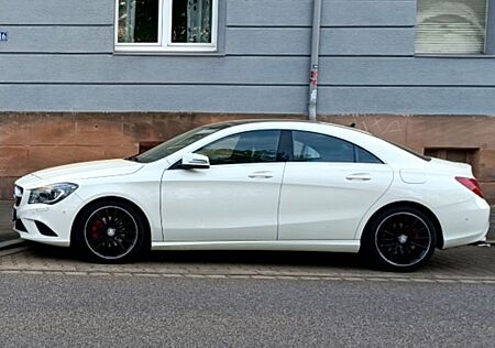 Mercedes-Benz CLA 180 Urban