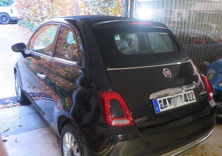 Fiat 500C DolceVita Cabrio, all Black, 22 Monate jung