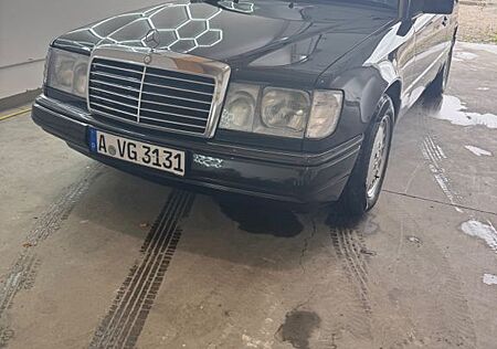 Mercedes-Benz CE 220