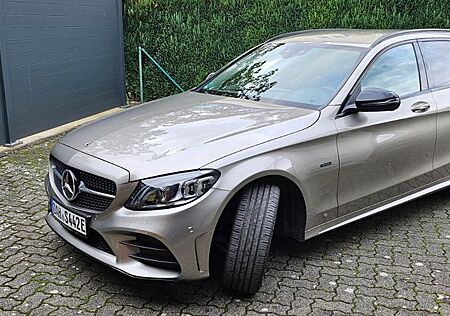 Mercedes-Benz C 300 e T Autom. -