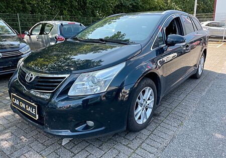 Toyota Avensis Kombi Edition Navi Rückkamera 2,0d