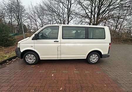 VW T5 Transporter Volkswagen , 6-Sitzer, Benziner