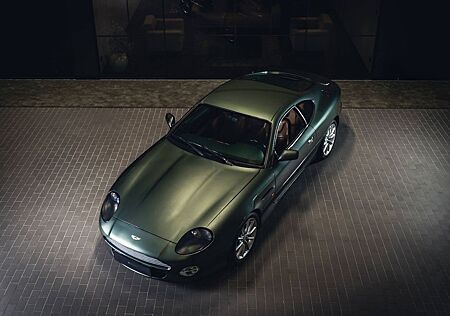 Aston Martin DB7 -