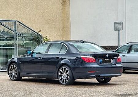 BMW 530i -