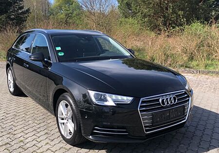 Audi A4 Avant Sport/Automatik /Kamera/Navi/Leder