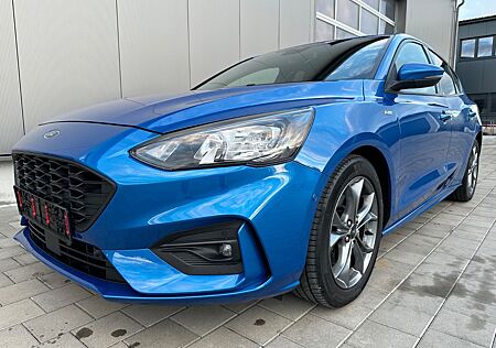 Ford Focus Lim. ST-Line/ CarPlay/NAVI/SHZ/ 1 HAND