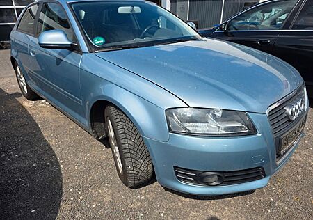 Audi A3 1.9 TDI Attraction~Kl.Aut.~8xBereift~1.Hand~