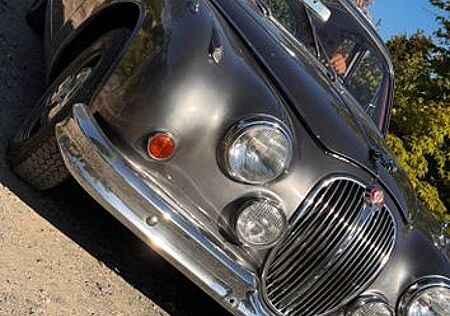 Jaguar MK II