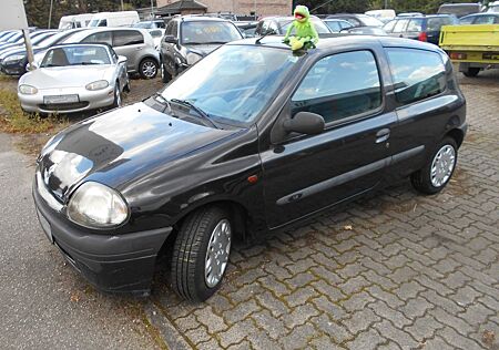 Renault Clio Basis 1.2 mit HU NEU