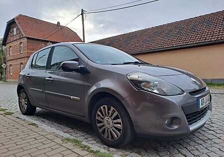 Renault Clio Dynamique TCE 100 Eco2 Dynamique