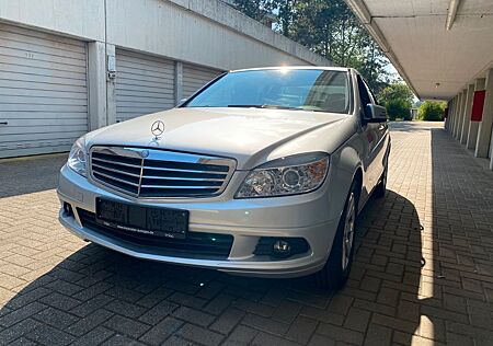 Mercedes-Benz C 180 60.000 -LPG-