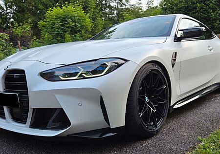 BMW M4 Competition M xDrive Coupé Race Track Paket