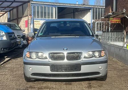 BMW 325i - Automatik Benziner