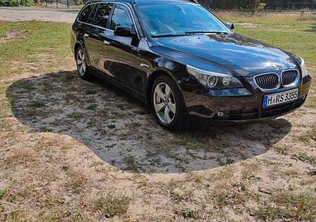 BMW 530xi Leder, Head up, Standhz.Ahk.