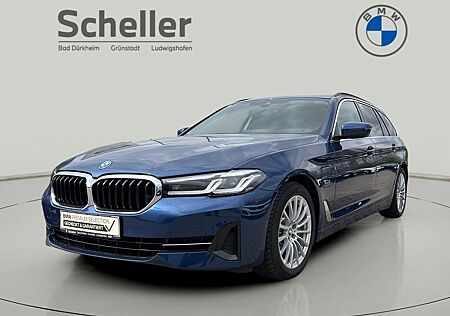 BMW 530e xDrive A Head-Up HiFi DAB Aktivlenkung LED